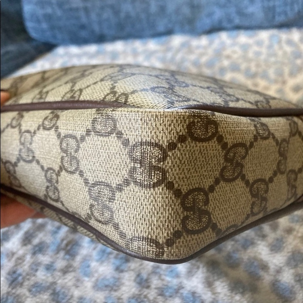 ❌SOLD❌Gucci pouch - Picture 4 of 12